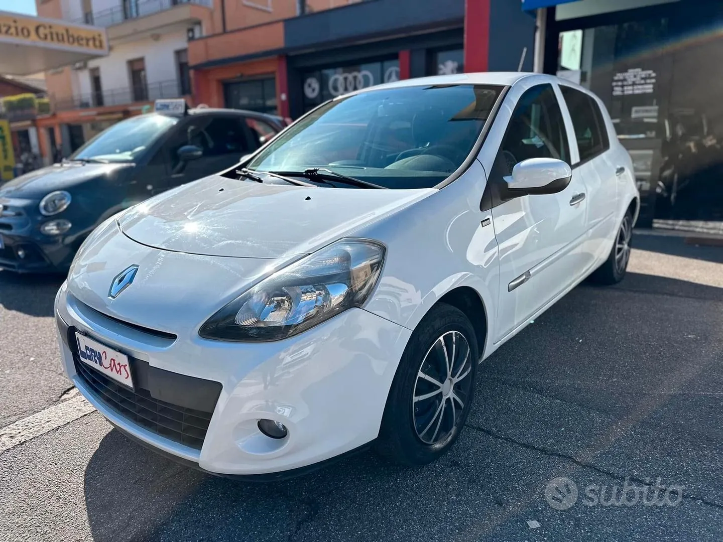 Renault Clio 2011 photo 4