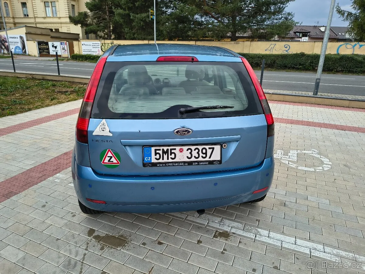 Ford Fiesta 2002 photo 3