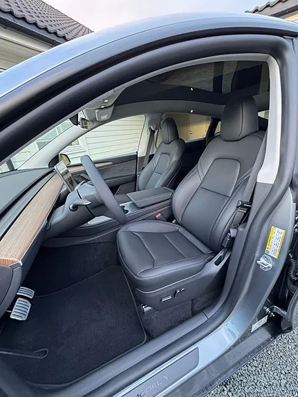 Tesla Model Y 2024 photo 4