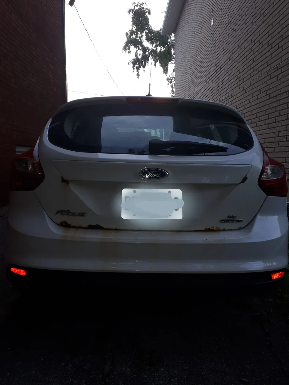 Ford Focus 2014 photo 2