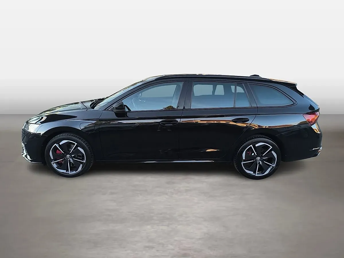 Skoda Octavia 2022 photo 2