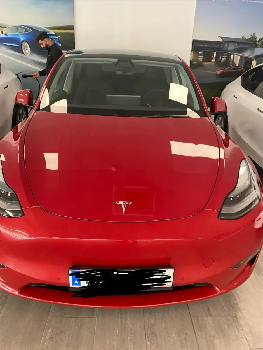 Tesla Model Y 2022 photo 2