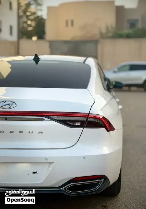 Hyundai Azera 2022 photo 4
