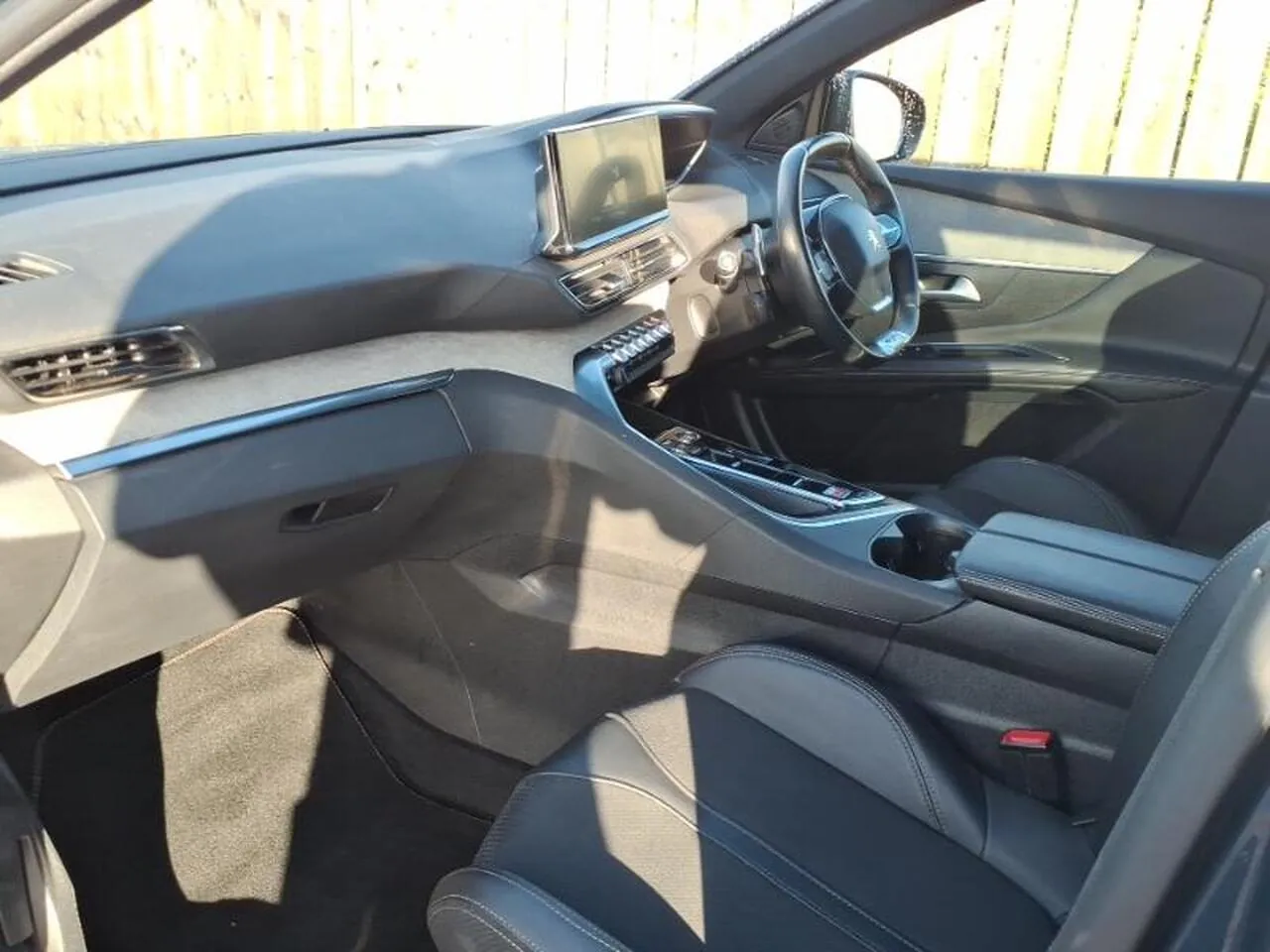 Peugeot 5008 2023 photo 5