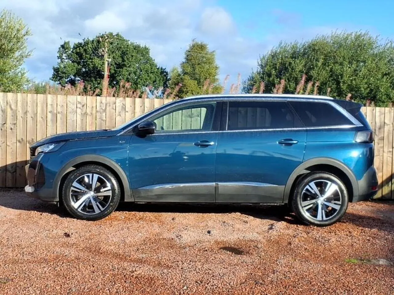 Peugeot 5008 2023 photo 4