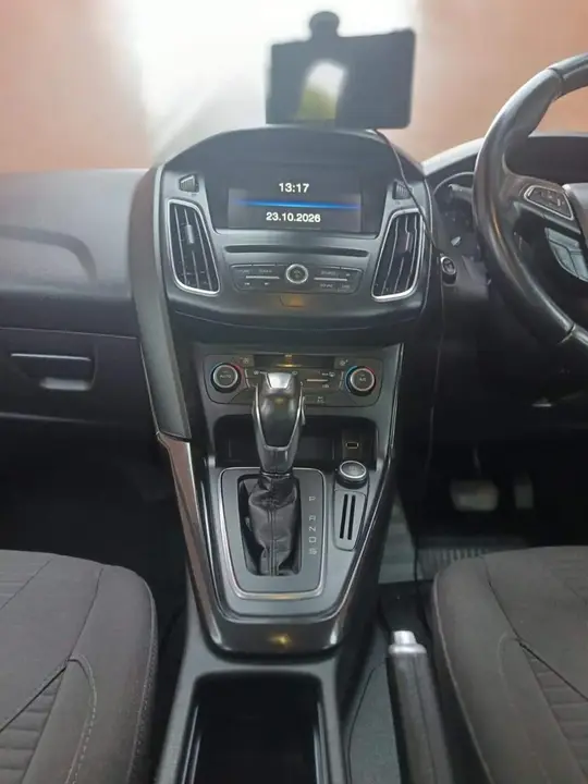 Ford Focus 2015 photo 2