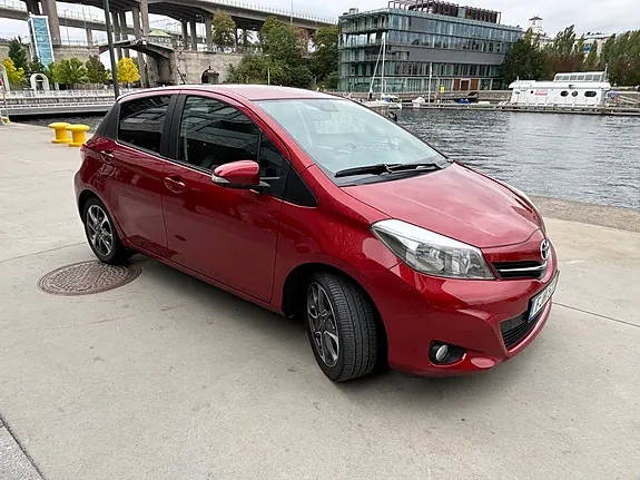 Toyota Yaris 2014 photo 3