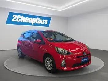 Toyota Aqua 2014 photo 4