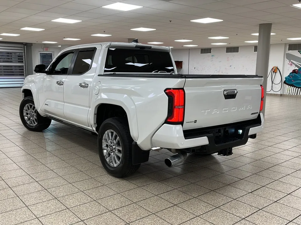 Toyota Tacoma 2025 photo 4