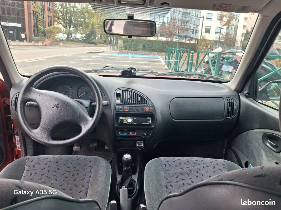 Citroen Saxo 2002 photo 2