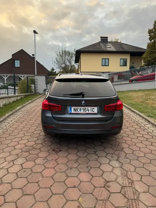 BMW 3 Series 2017 photo 3