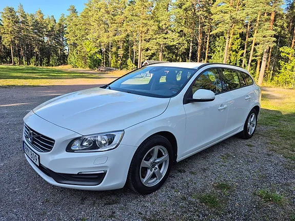 Volvo V60 2015 photo 3