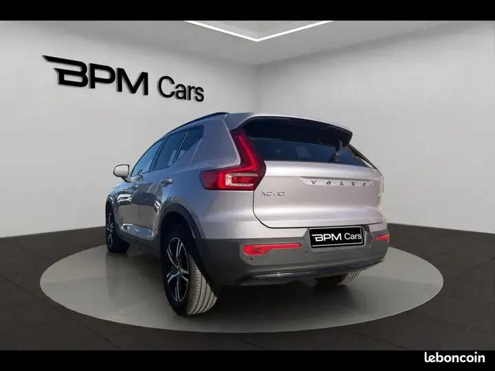 Volvo Xc40 2025 photo 4