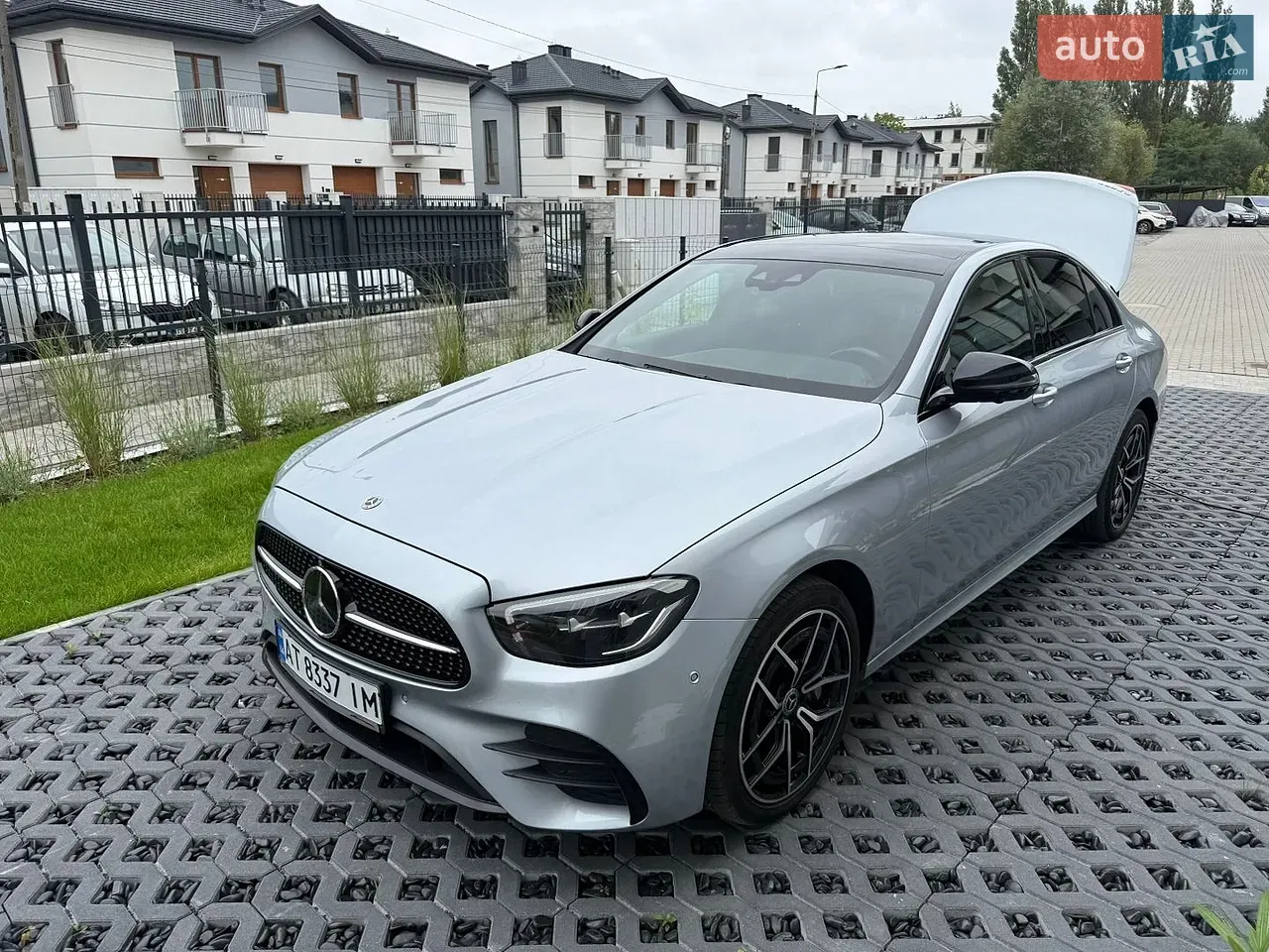 Mercedes-Benz E-Class 2022 photo 2