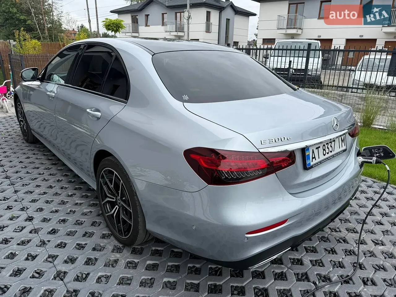 Mercedes-Benz E-Class 2022 photo 3