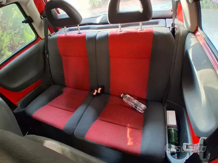 Volkswagen Lupo 2002 photo 2