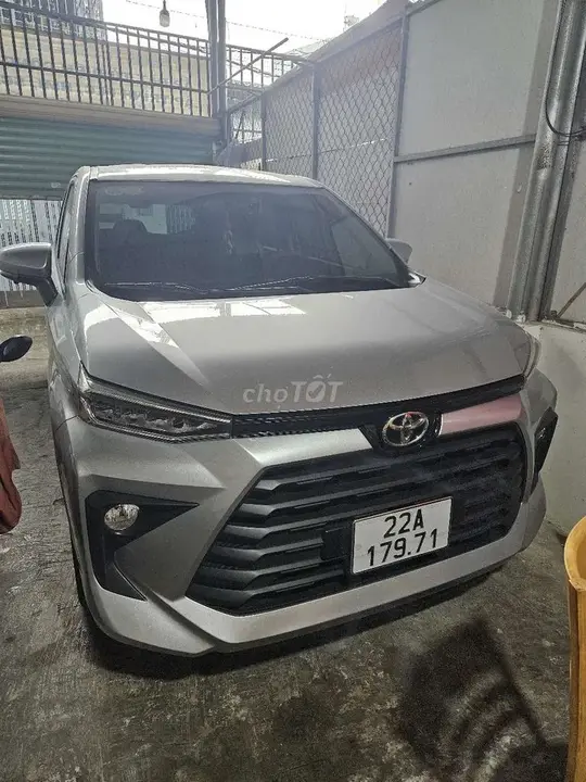 Toyota Avanza Premio