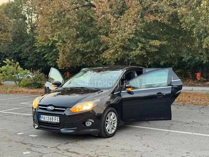 Ford Focus 2012 photo 4