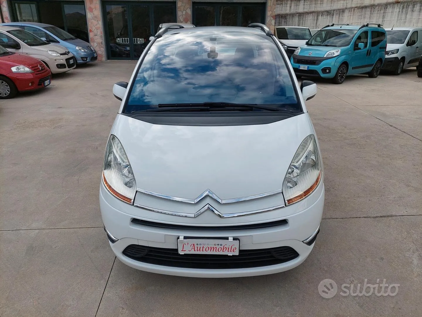 Citroen C4 Grand Picasso 2010 photo 3