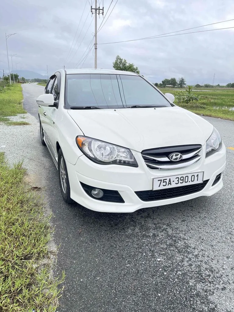 Hyundai Avante 2015 photo 5