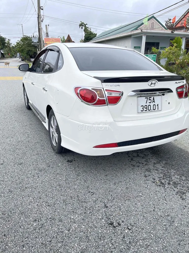 Hyundai Avante 2015 photo 3