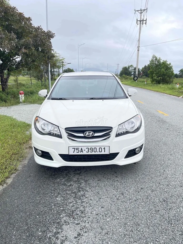 Hyundai Avante 2015 photo 2