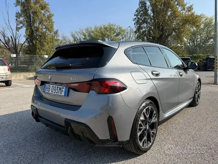 BMW 1 Series 2025 photo 5