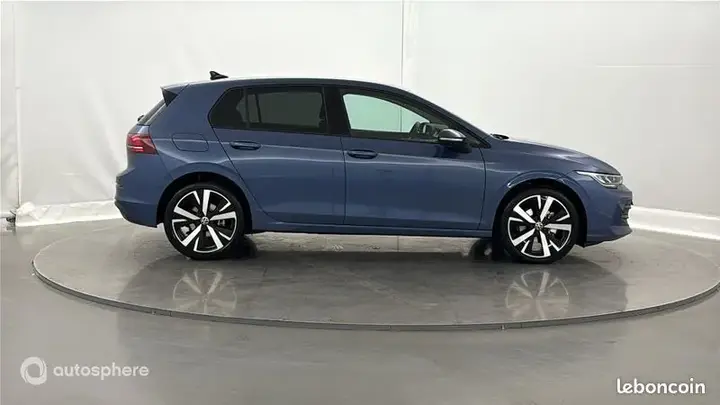 Volkswagen Golf 2025 photo 4