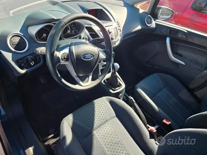 Ford Fiesta 2011 photo 5