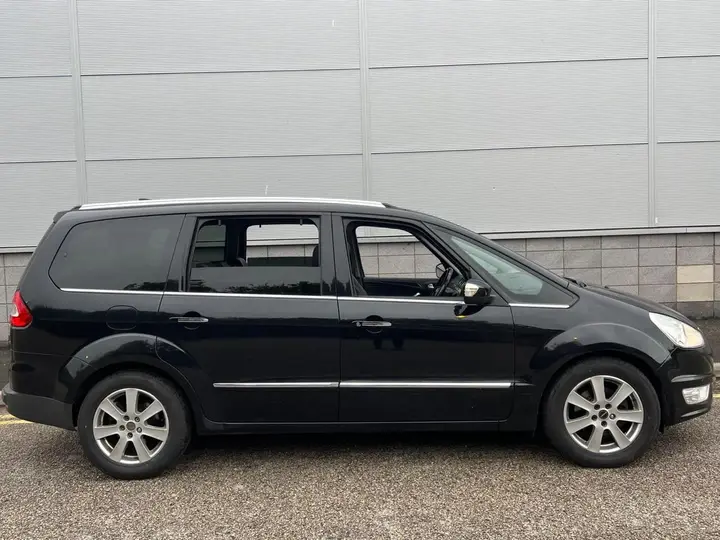 Ford Galaxy 2014 photo 5