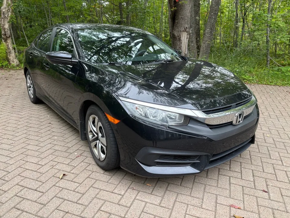 Honda Civic 2016 photo 2