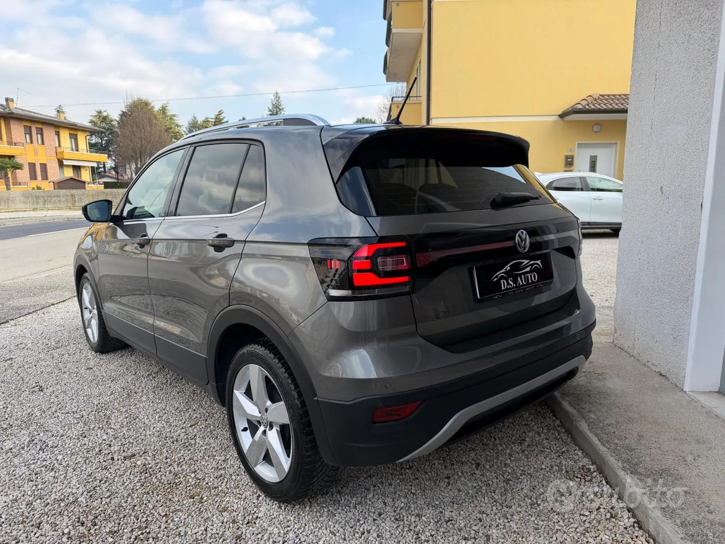Volkswagen T-Cross 2019 photo 4