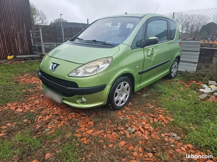 Peugeot 1007 2005 photo 2