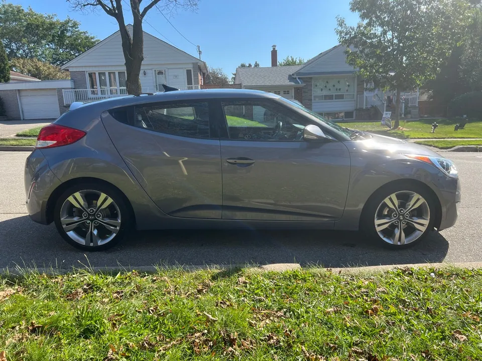 Hyundai Veloster 2014 photo 2