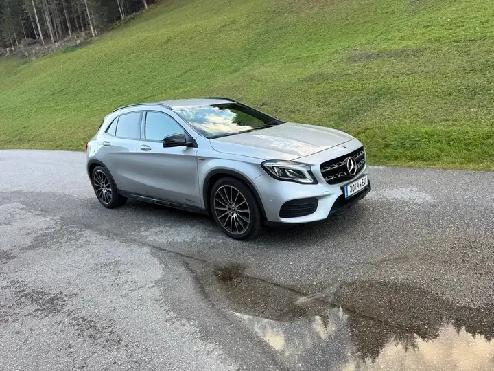Mercedes-Benz Gla 2017 photo 2