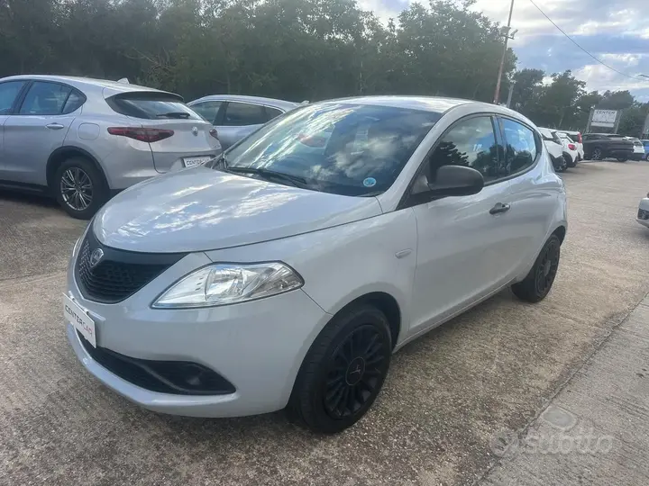 Lancia Ypsilon 2021 photo 3