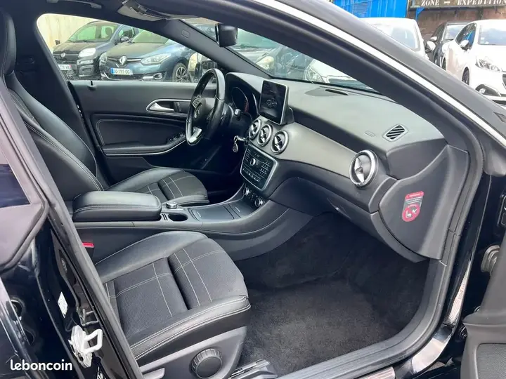 Mercedes-Benz Cla 180 2015 photo 4