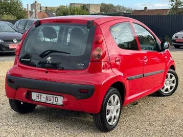 Peugeot 107 2012 photo 3