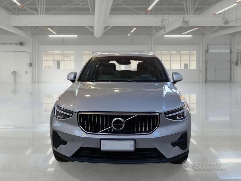 Volvo Xc40 2022 photo 2