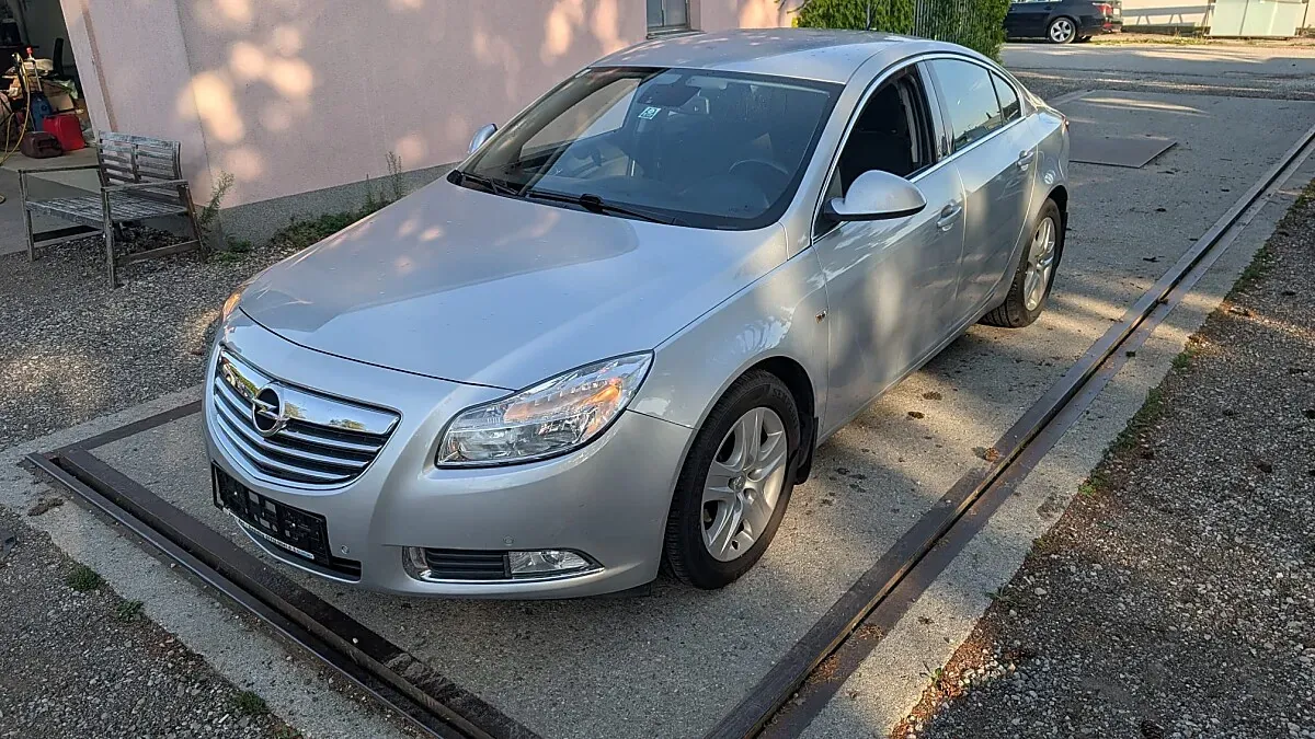 Opel Insignia 2009 photo 2