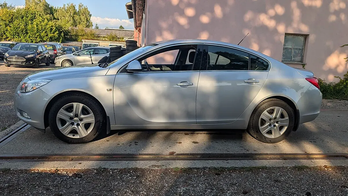 Opel Insignia 2009 photo 3