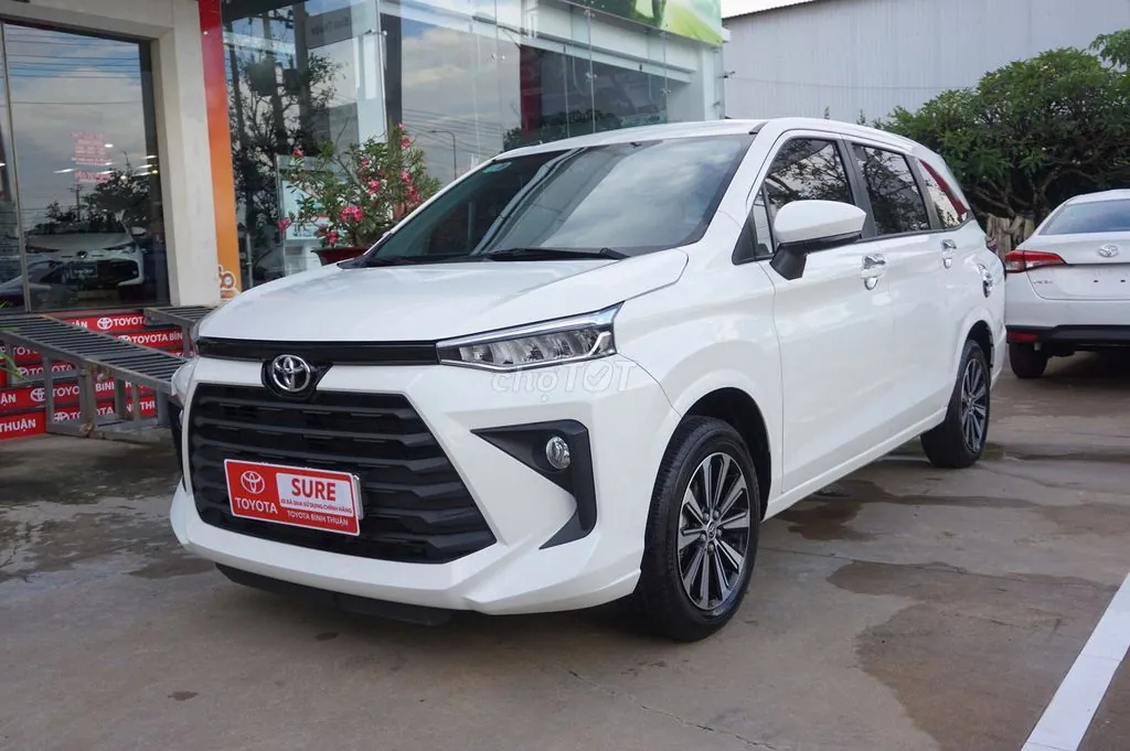 Toyota Avanza 2025 photo 2