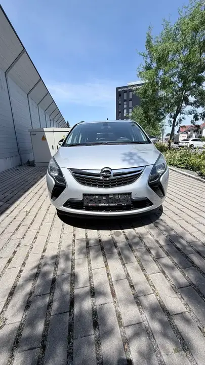 Opel Zafira Tourer