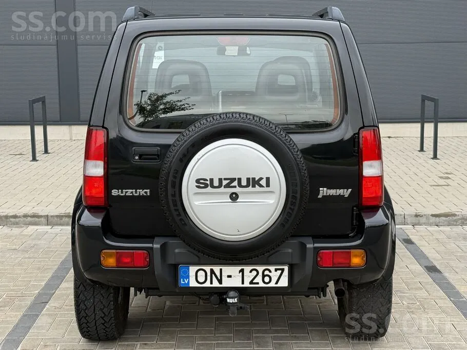 Suzuki Jimny 2010 photo 4