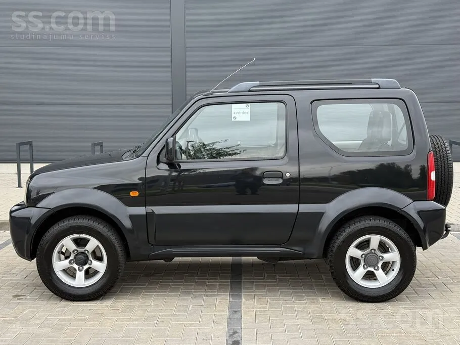Suzuki Jimny 2010 photo 2