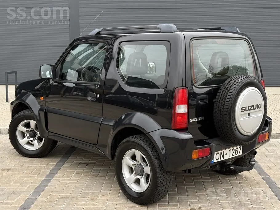 Suzuki Jimny 2010 photo 3