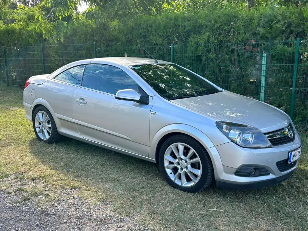 Opel Astra 2006 photo 2