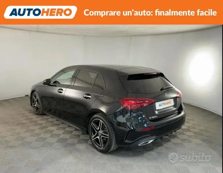 Mercedes-Benz A 180 2024 photo 4