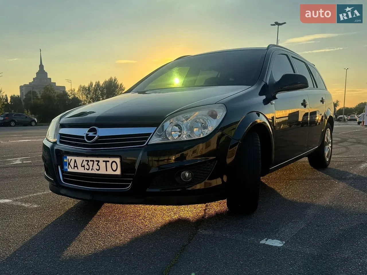 Opel Astra 2009 photo 2