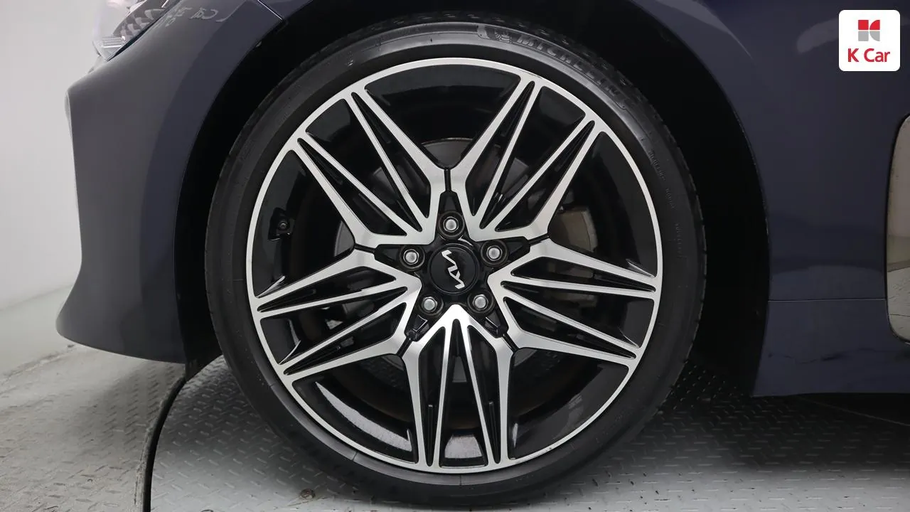 Kia Stinger 2023 photo 5
